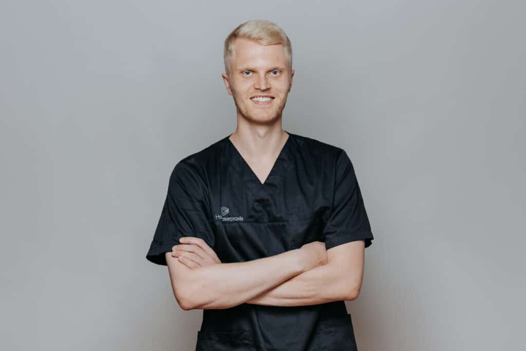 Arzt in Weiterbildung in der Haut+Laserpraxis Dr. Tischler+Team, Portraitfoto